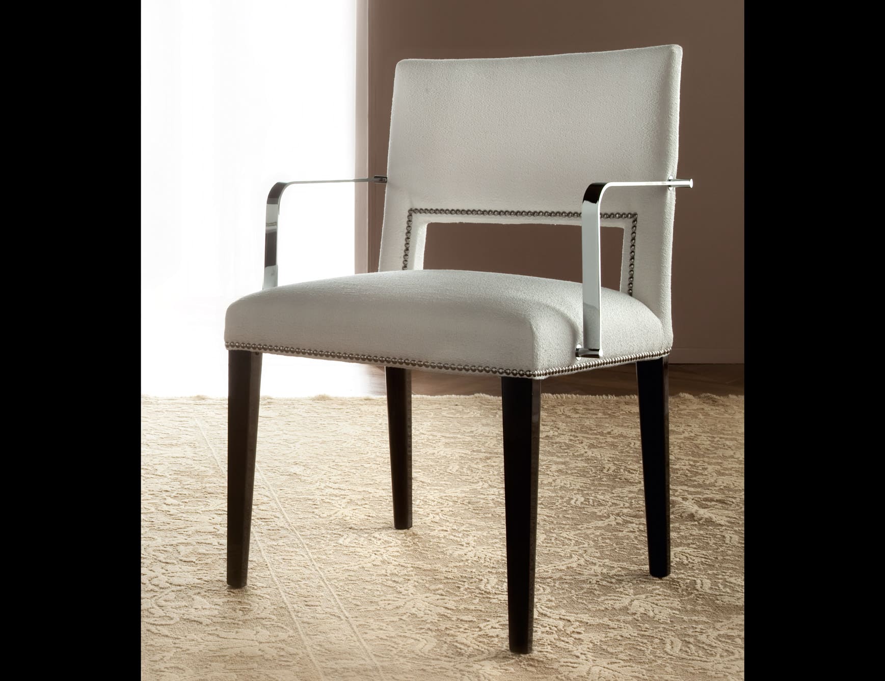 Hampton - Hampton modern Italian armchair with white leather