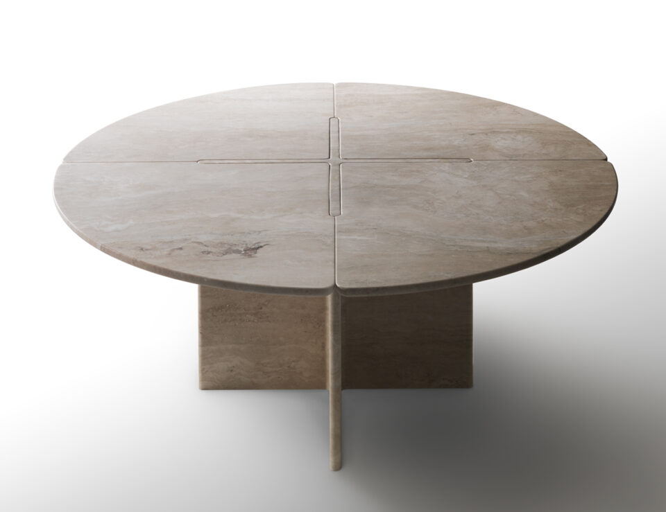 Circular marble dining table with Travertino Paglierino finish